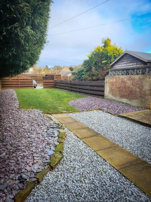 Central 2-Bedroom Bunglow With Double Sofa Bed Carnoustie Exteriör bild