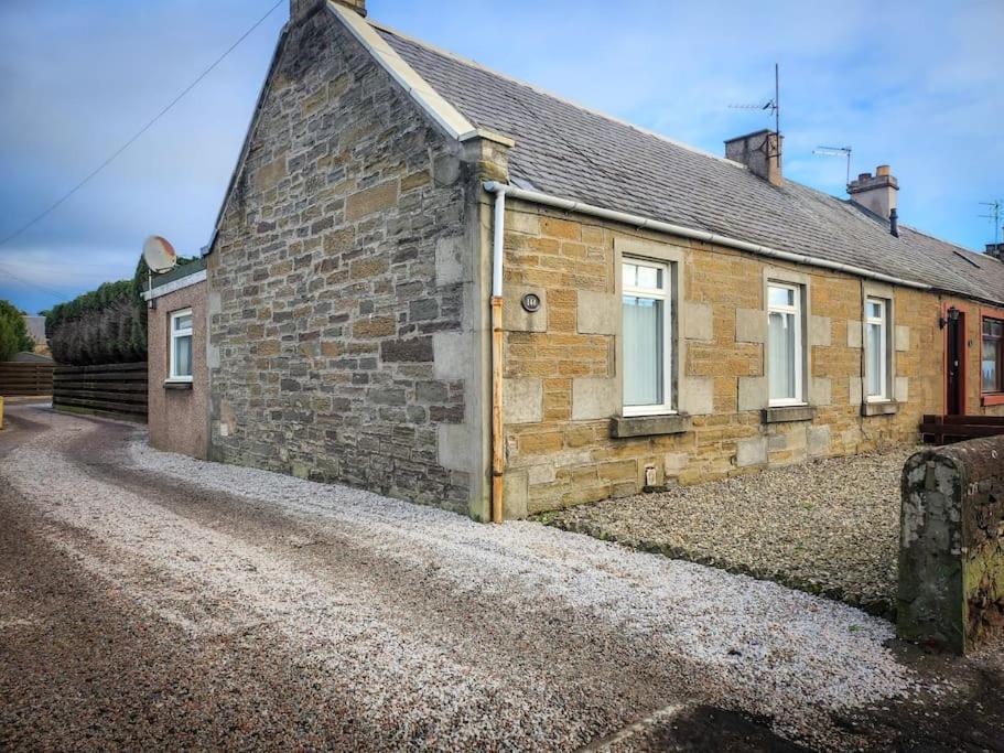 Central 2-Bedroom Bunglow With Double Sofa Bed Carnoustie Exteriör bild